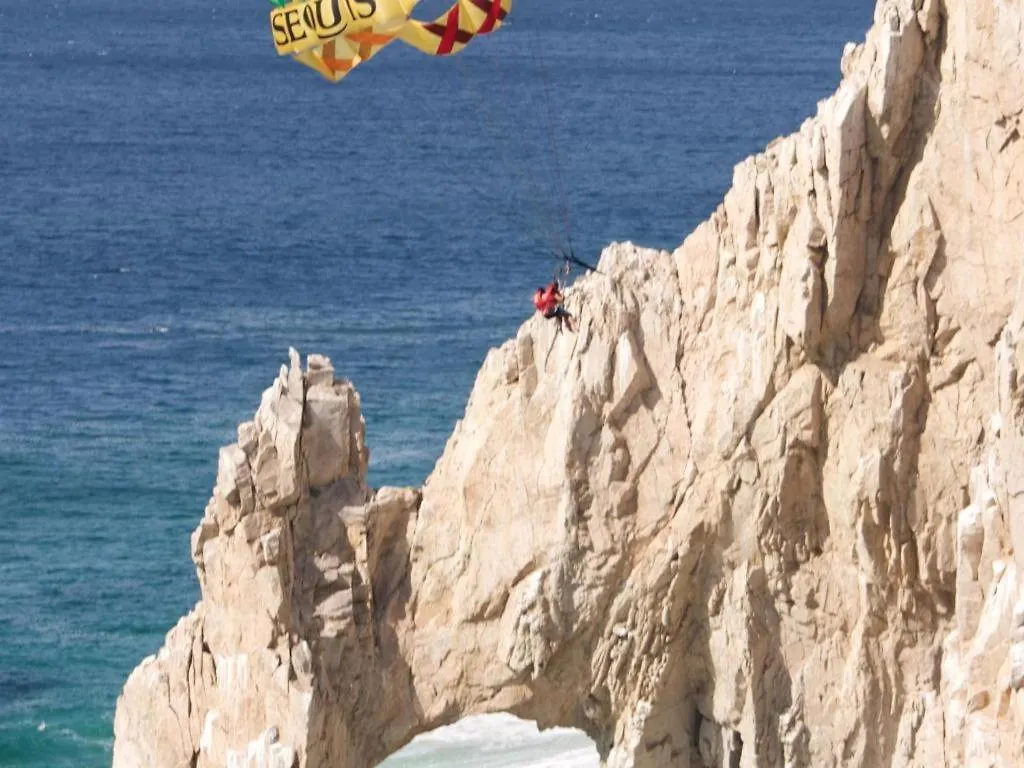 Club Cascadas de Baja Cabo San Lucas México